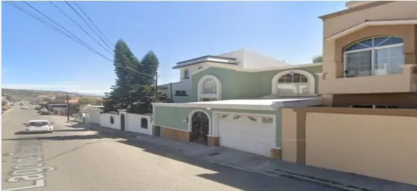Casa en venta en Valle Dorado, Ensenada — foto 2 de 6