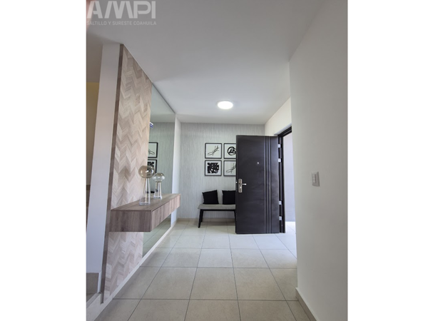 Casa en venta en Portales, Saltillo — foto 3 de 21