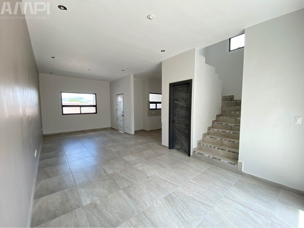 Casa en venta en Ramos Arizpe Centro, Ramos Arizpe — foto 2 de 8