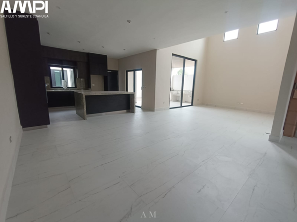 Casa en venta en Alcazar Residencial, Saltillo — foto 2 de 23
