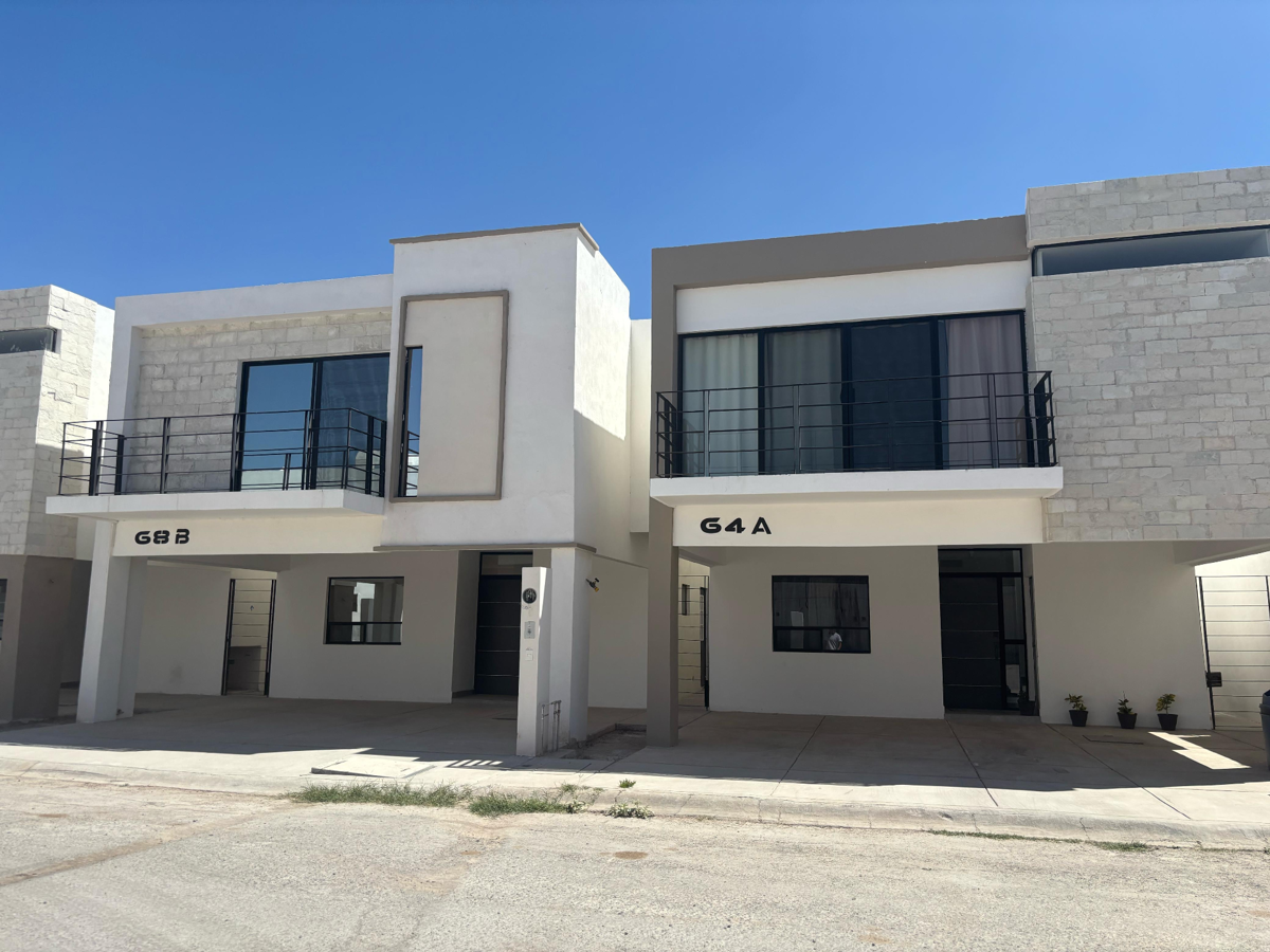 CASA EN SENDEROS