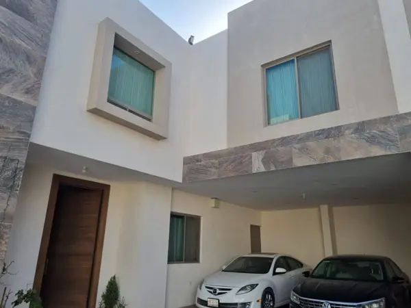 Casa en venta en Estrella, Torreón — foto 2 de 14