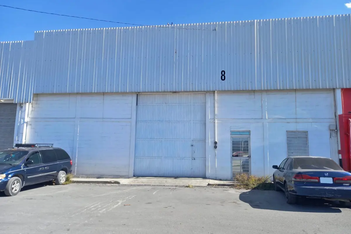 Bodega en renta en Nazario S Ortiz Garza, Saltillo — foto 1 de 6