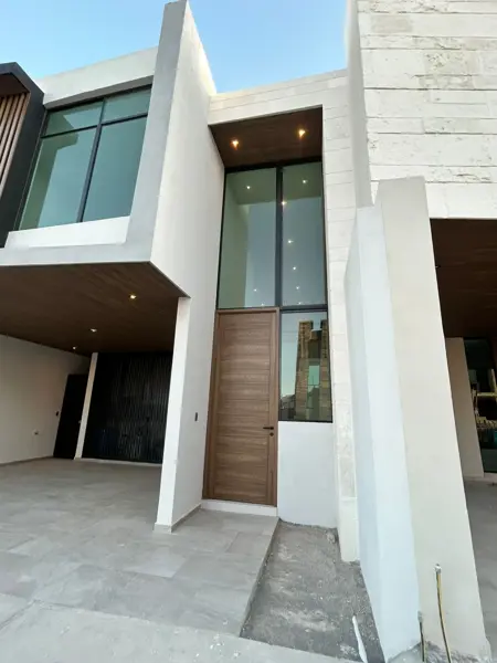 Casa en venta en Las Villas Residencial, Saltillo — foto 2 de 42