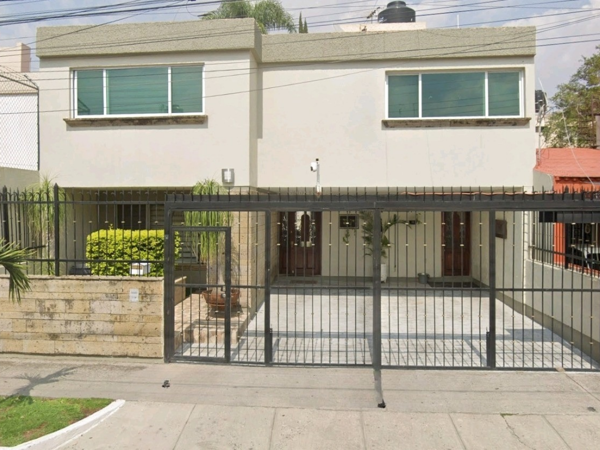 Casa en venta ubicada en Bosques de la Victoria, Guadalajara