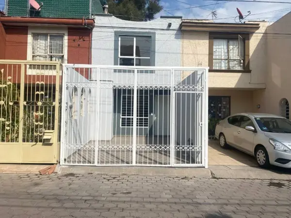 Casa en venta en Parques de San Pedro, Guadalajara — foto 2 de 14