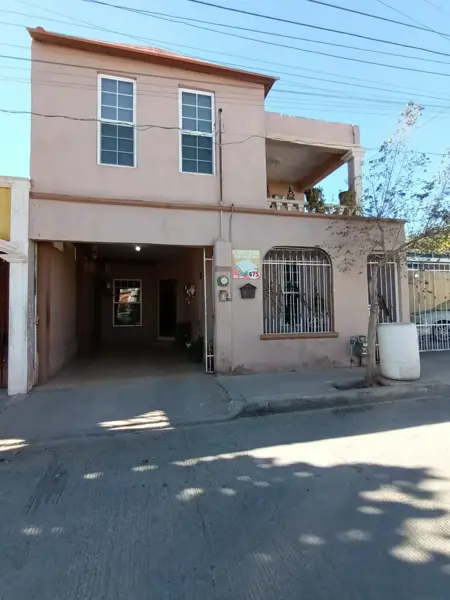 Sergio de La Torre Hernández I, Chihuahua
Casa Habitacion de dos plantas