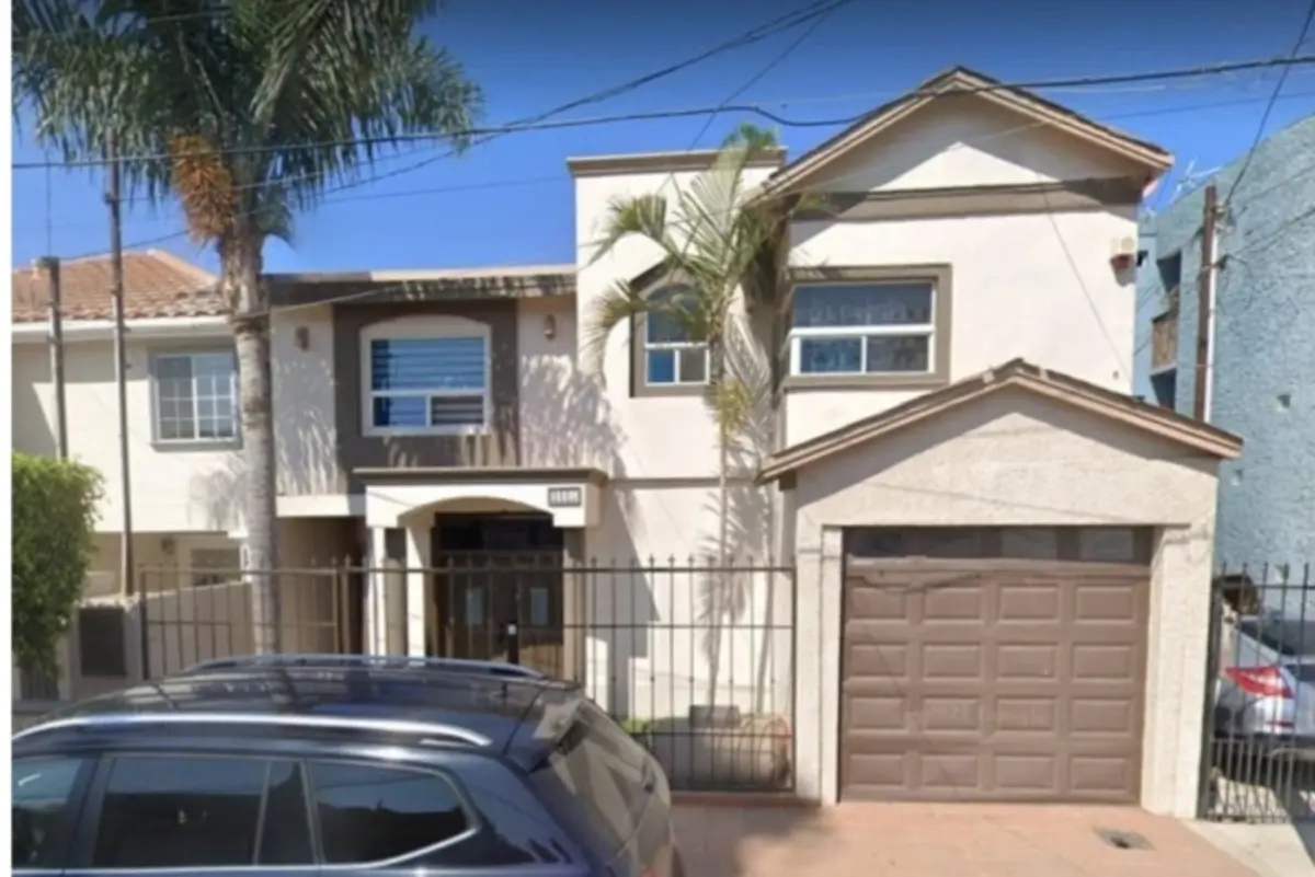 Casa en venta en Playas de Tijuana Sección Costa de Oro, Tijuana — foto 1 de 9