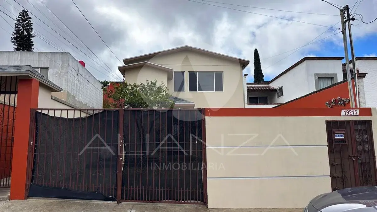 Casa en renta en El Lago, Tijuana — foto 1 de 15