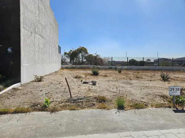 Terreno en venta en Valle Imperial, Zapopan — foto 2 de 14