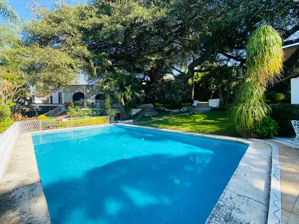 Casa en venta en Lomas de Atzingo, Cuernavaca — foto 2 de 53
