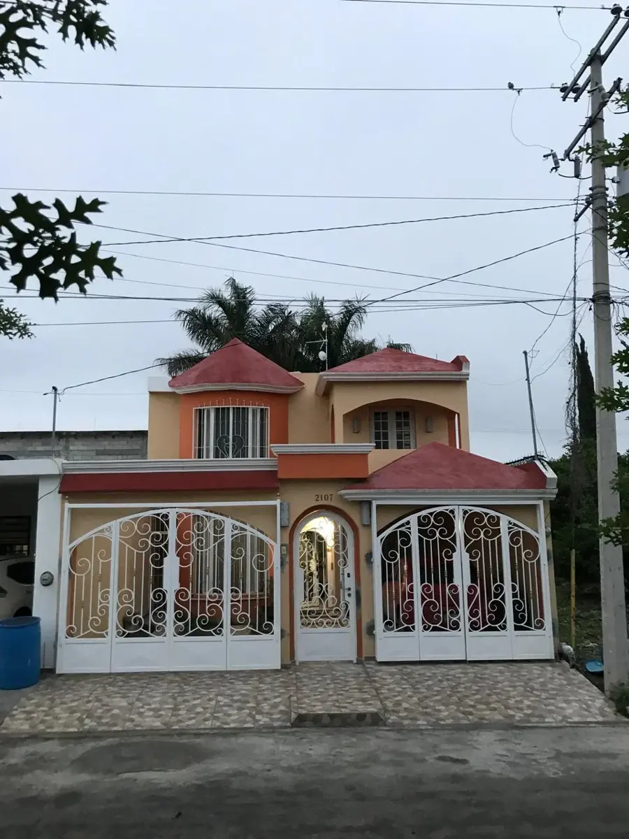 Casa en renta en Residencial Nogalar, Linares — foto 1 de 21