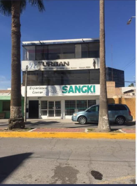 Edificio en La Morelos Centro de Torreón en venta