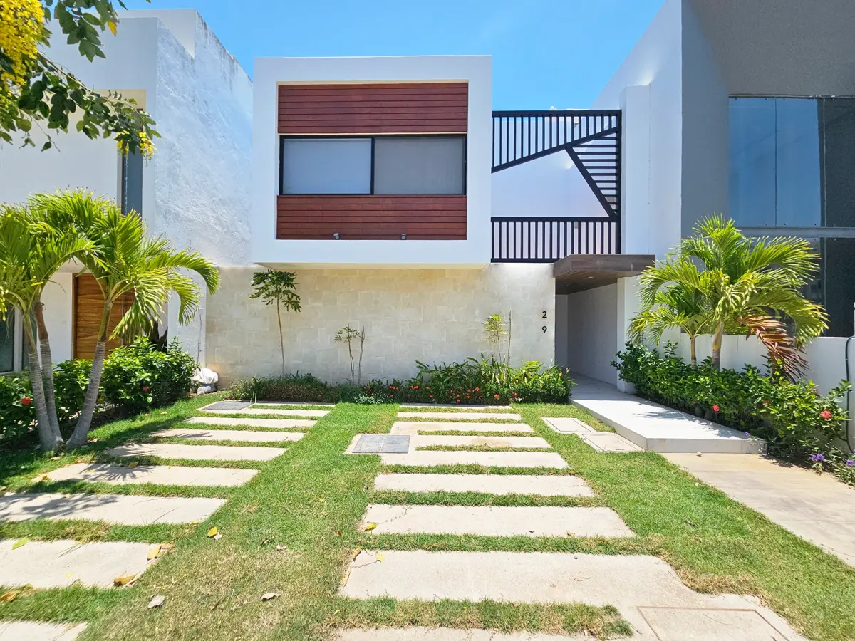 Casa en venta en Cruz de Huanacaxtle, Bahía de Banderas — foto 1 de 21
