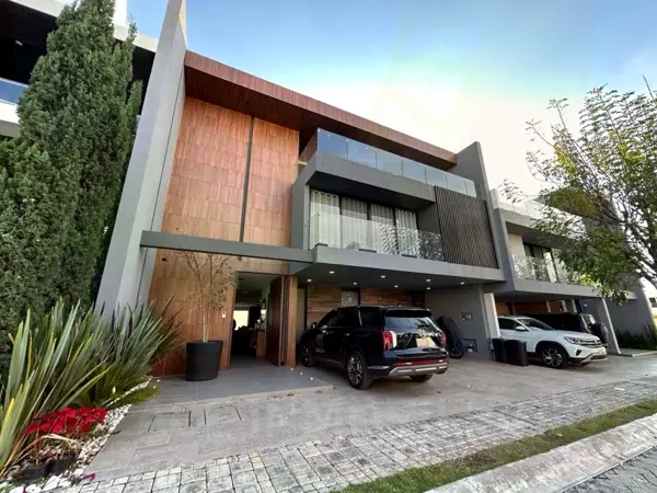 Casa en Venta en Parque Potosí, Lomas de Angelópolis Casa en Venta en Parque Potosí, Lomas de Angelópolis