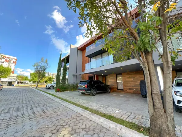 Casa en venta en Lomas de Angelópolis, San Andrés Cholula — foto 2 de 10