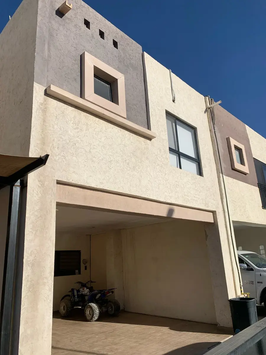?? ¡Casa en Renta en Zona Residencial Privada! ?? ?? Ubicación: Puertas del Desierto