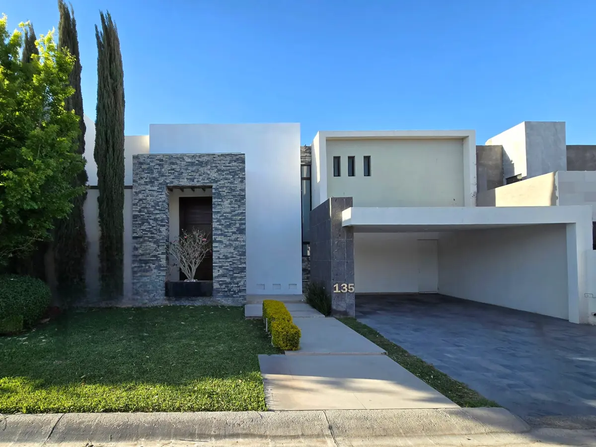 Casa en renta en Hacienda del Rosario, Torreón — foto 1 de 22