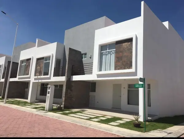 Casa en Venta, Fracc. Hacienda El Sisal, Cuautlancingo, Puebla.