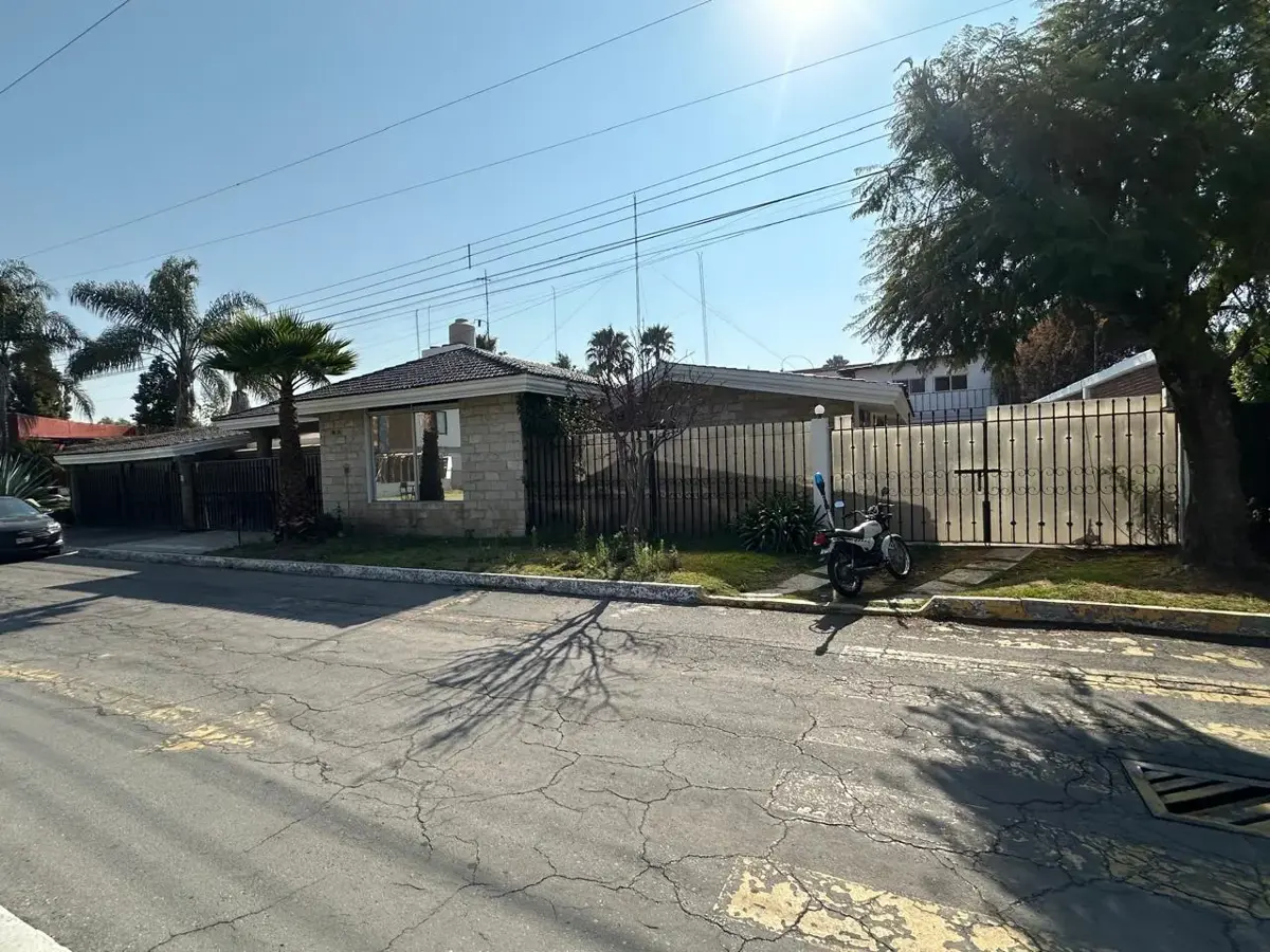 Casa en venta en Xochitlcali, San Pedro Cholula — foto 1 de 16