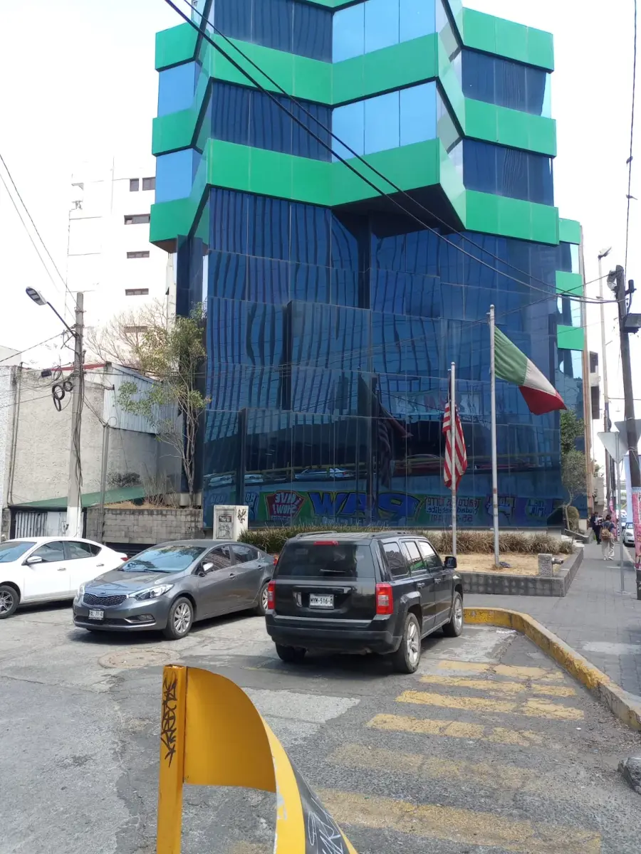 Edificio en venta en Lomas de Sotelo, Naucalpan de Juárez — foto 1 de 28