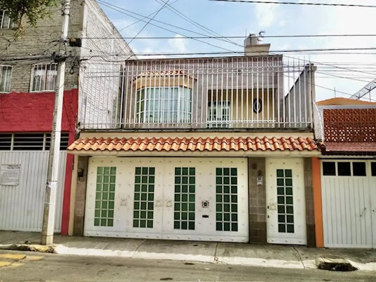 Casa en venta en San Juan de Aragón VII Sección, Gustavo A. Madero — foto 1 de 19