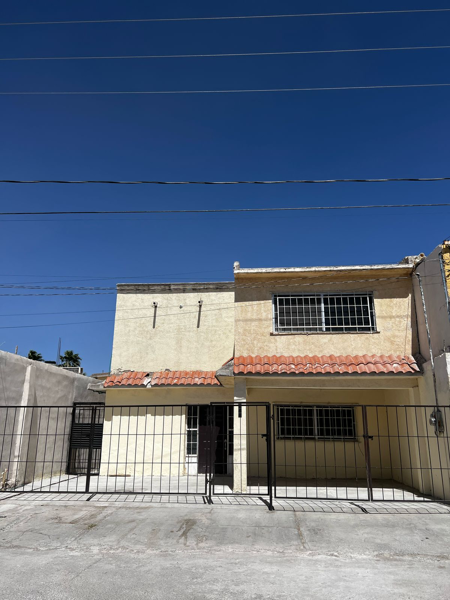 Casa en Renta a 3 min al súper LERDO