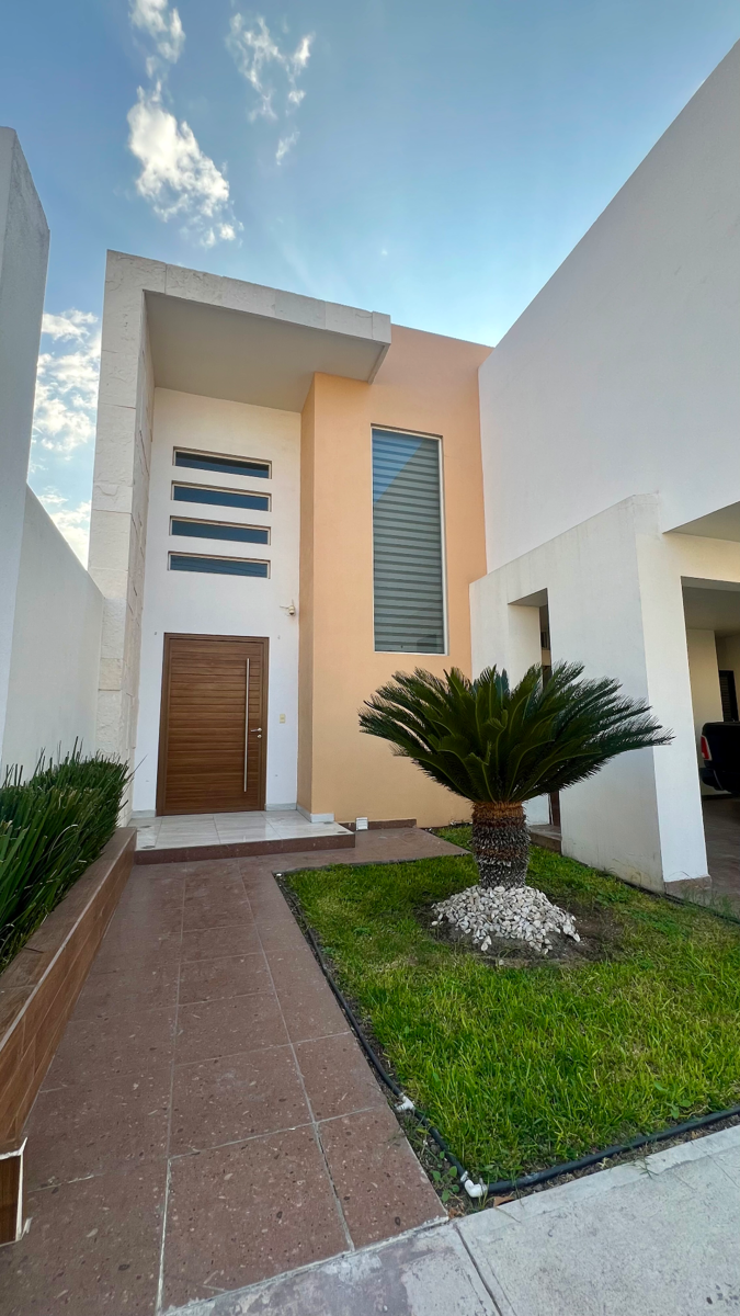 Casa en venta en Residencial los Reales, Saltillo — foto 1 de 24