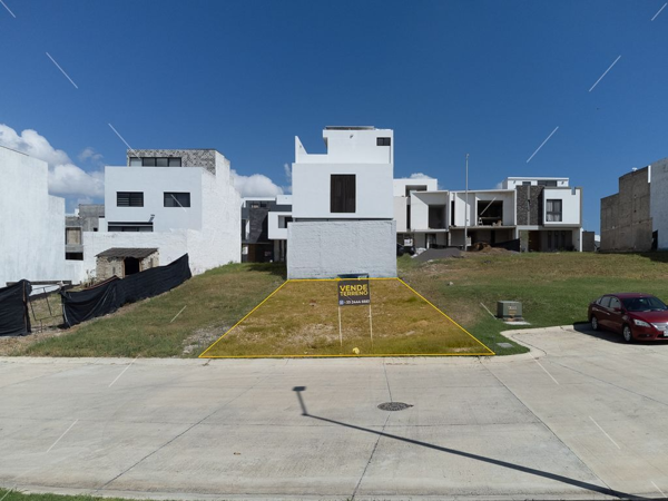 Terreno en venta en Valle Imperial, Zapopan — foto 2 de 7