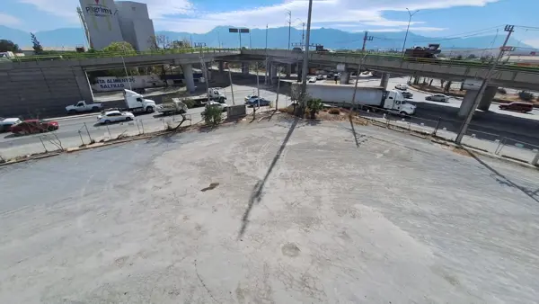 Terreno en renta en Nazario S Ortiz Garza, Saltillo — foto 3 de 3