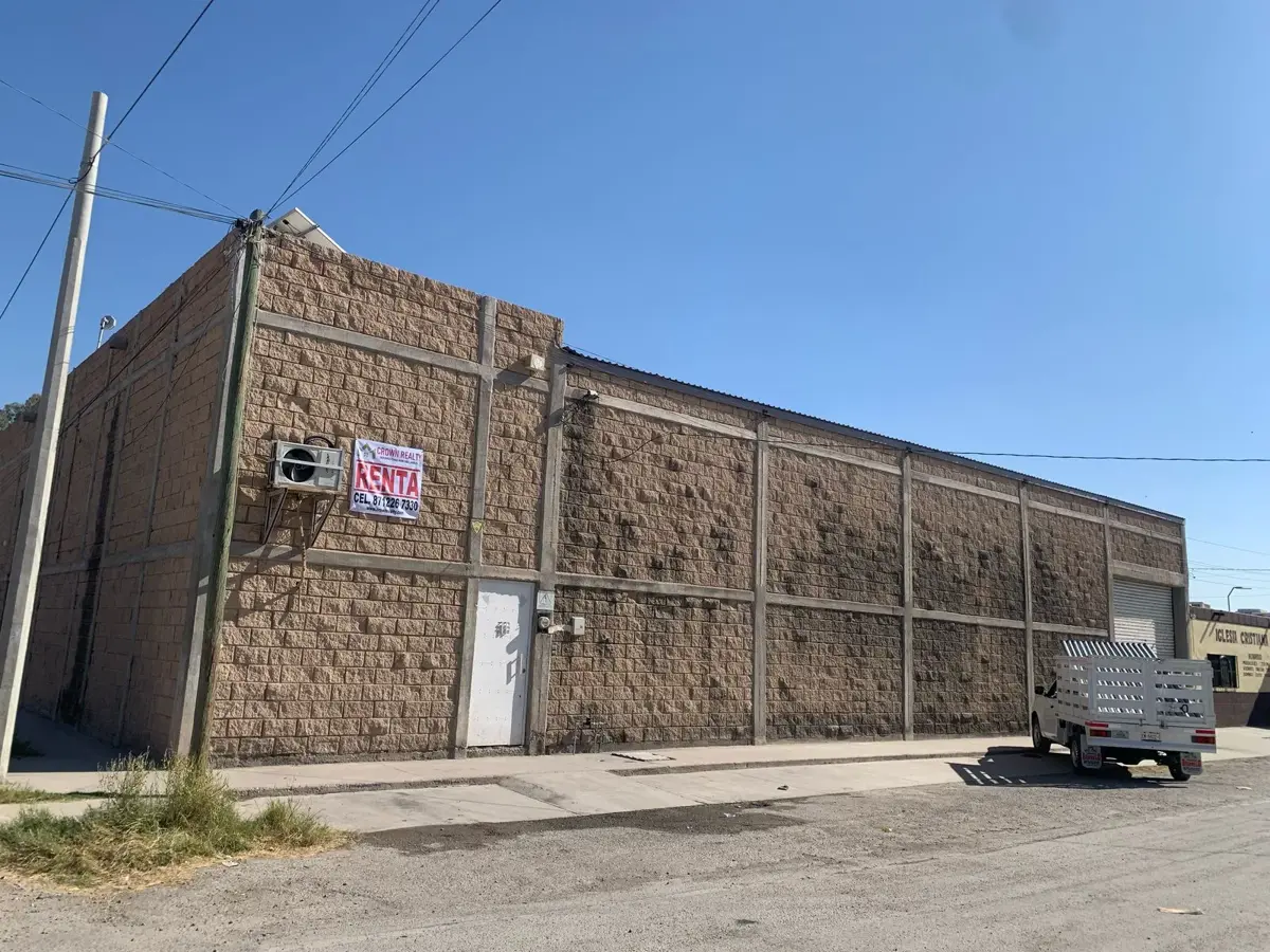 Bodega en renta en Torreón - Sector Aeropuerto con PANELES SOLARES