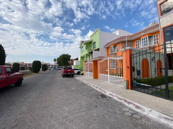 Casa en venta en Arboledas de San Javier, Pachuca de Soto — foto 3 de 33