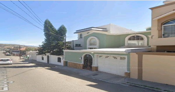 Casa en venta en Valle Dorado, Ensenada — foto 3 de 11