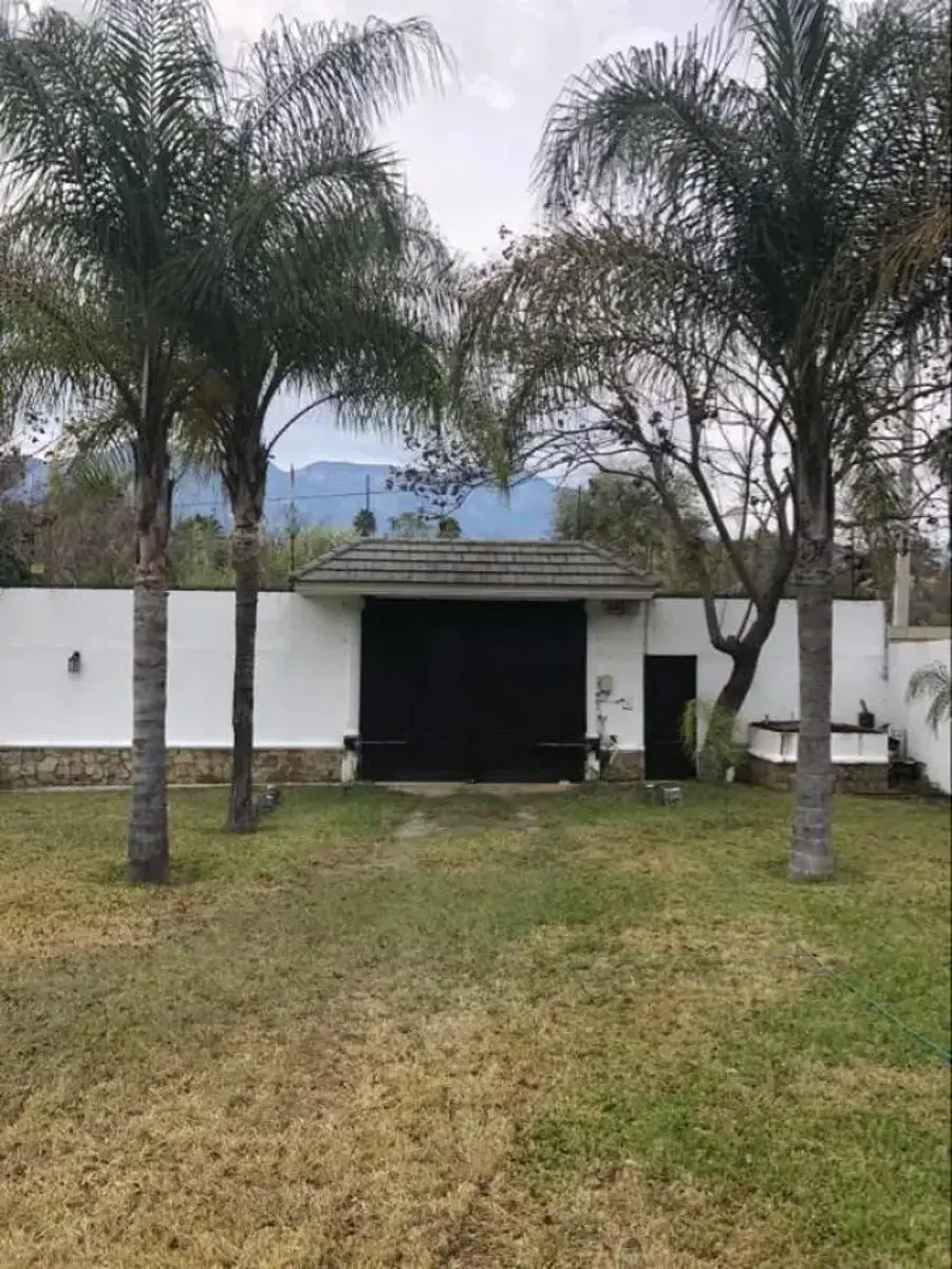 Casa en venta en Yerbaniz, Santiago — foto 1 de 47