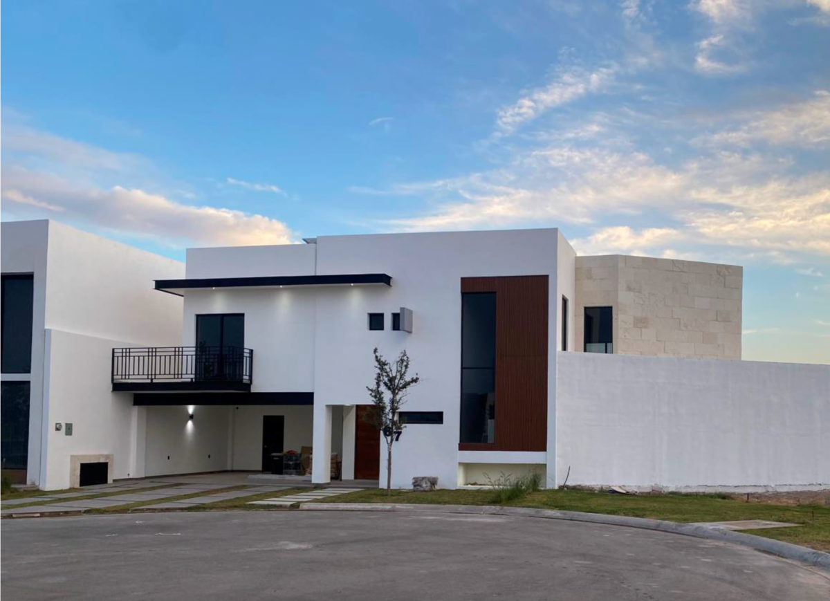 Casa en Renta en Las Villas, Torreón, con Jardín y Alberca