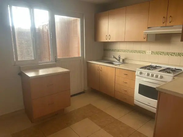Casa en renta en Santuarios del Cerrito, Corregidora — foto 3 de 11
