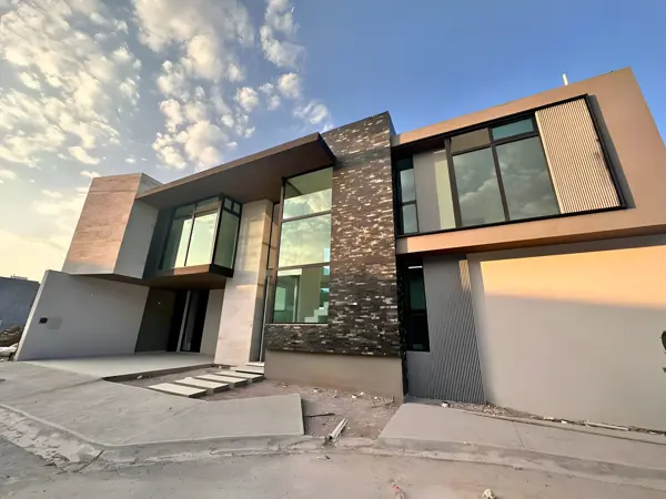 Casa en venta en Las Villas Residencial, Saltillo — foto 2 de 19