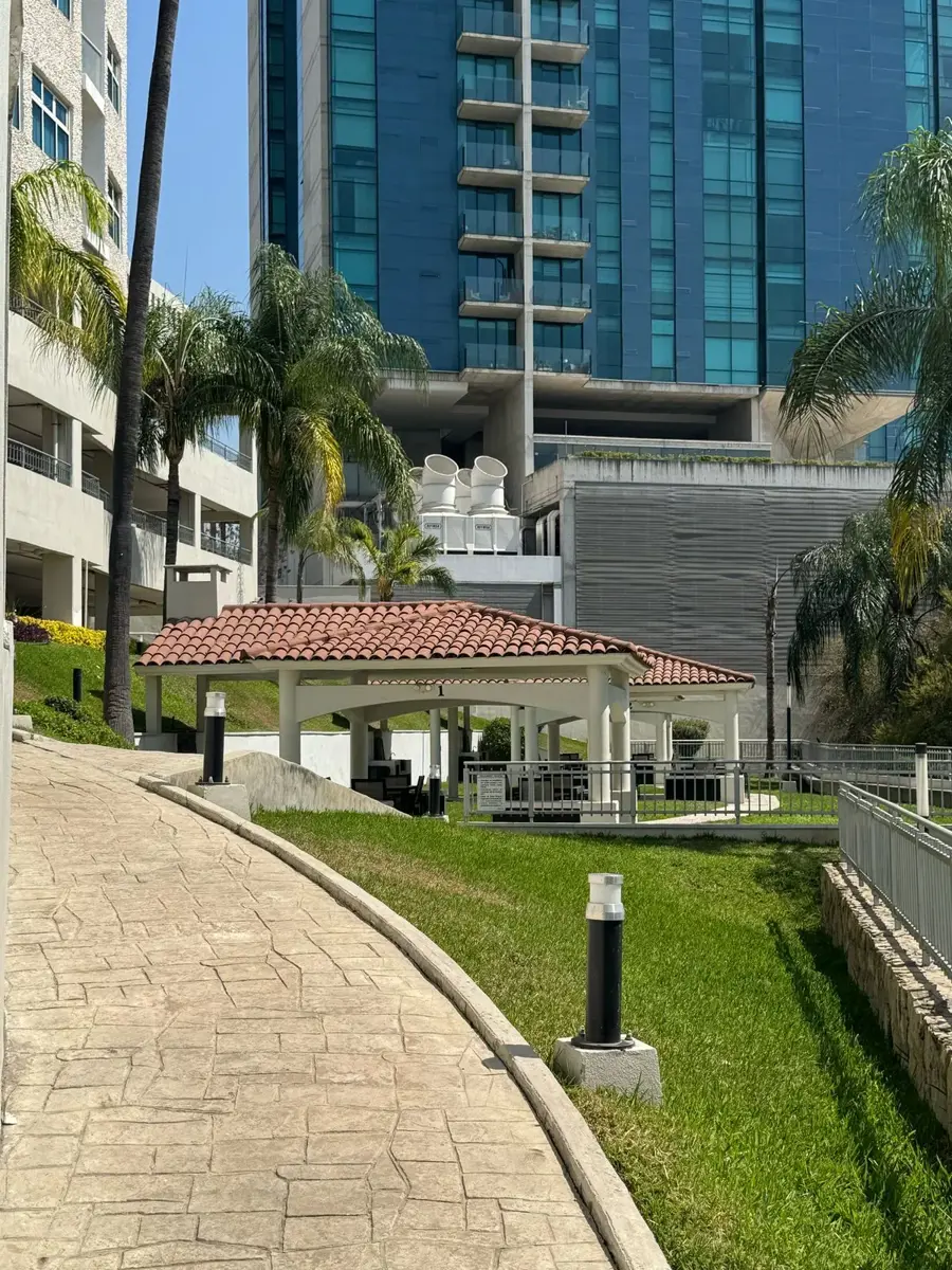 Departamento en renta en Zona Valle Oriente, San Pedro Garza García — foto 1 de 14