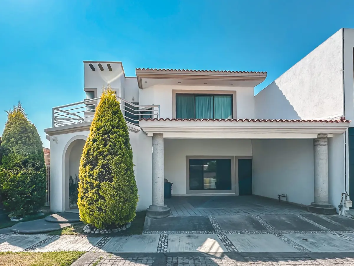 Casa en venta en San Bernardino Tlaxcalancingo, San Andrés Cholula — foto 1 de 57