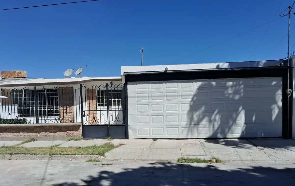 Casa en venta en Torreon Jardin, Torreón — foto 1 de 37