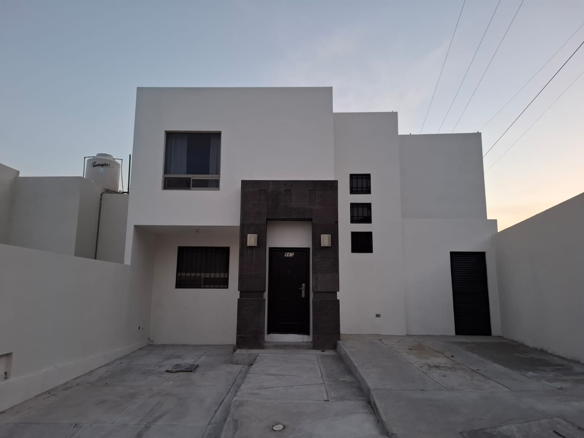 Casa en renta en Portales, Ramos Arizpe — foto 1 de 9