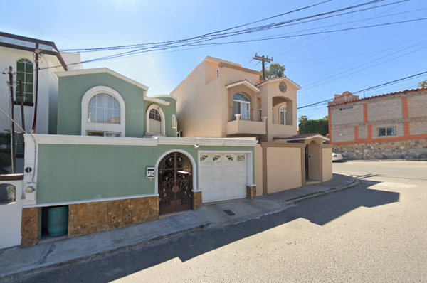 Casa en venta en Valle Dorado, Ensenada — foto 2 de 10