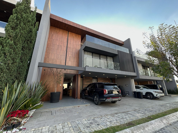 Casa en venta en Lomas de Angelópolis, San Andrés Cholula, Puebla Casa en venta en Lomas de Angelópolis, San Andrés Cholula, Puebla