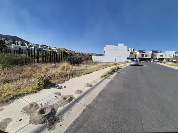 Terreno en venta en Lomas de Juriquilla, Querétaro — foto 2 de 12
