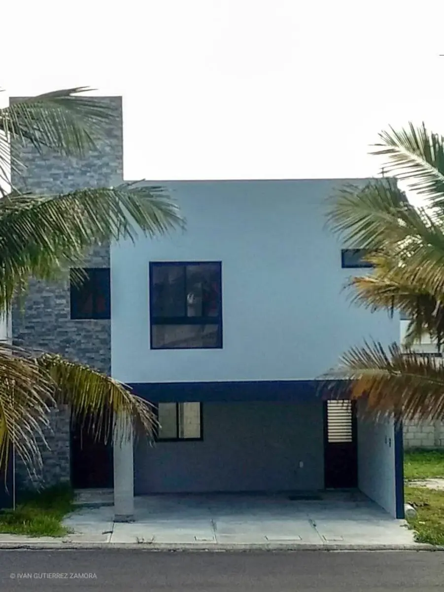 Casa en venta en Lomas de la Rioja, Alvarado — foto 1 de 9