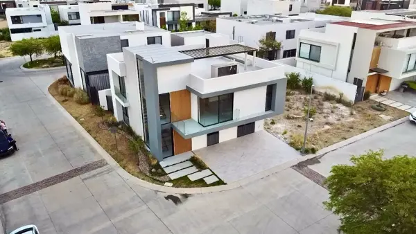 Casa en venta en Paseos del Molino, León — foto 2 de 18