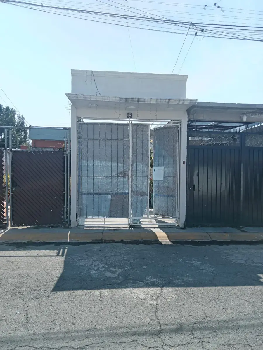 Casa en venta en Los Héroes Tecámac II, Tecámac — foto 1 de 15