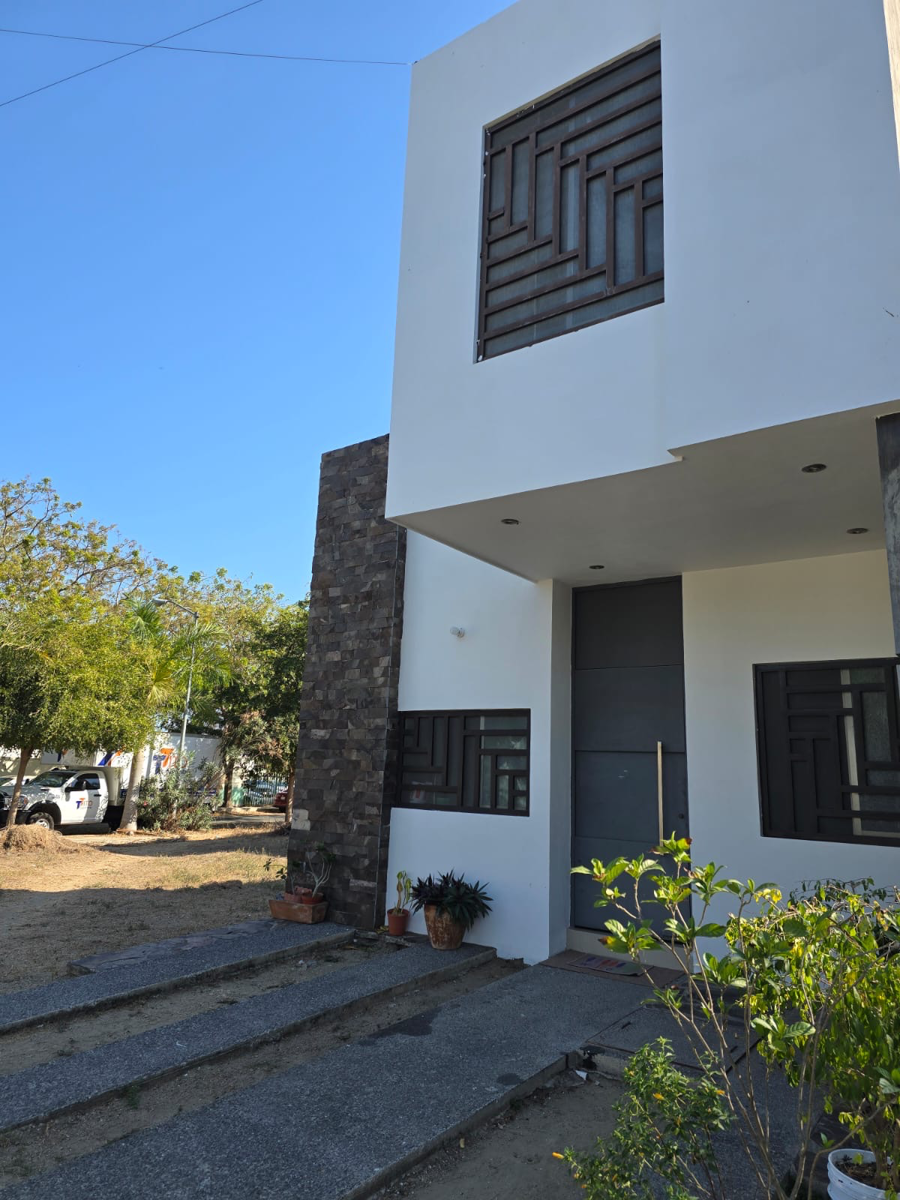 Terreno en venta en Nuevo Salagua, Manzanillo — foto 1 de 4