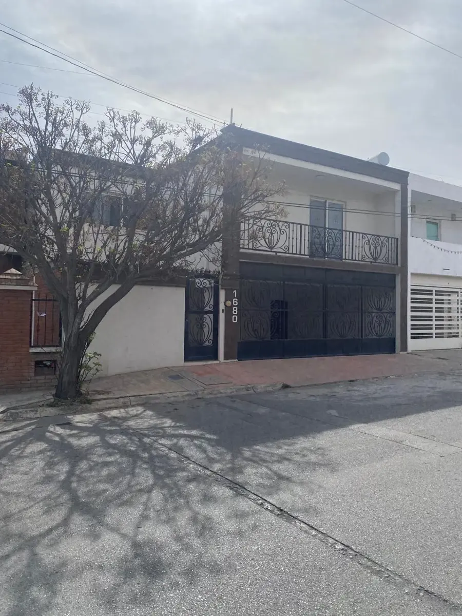 Casa en venta en Kiosco, Saltillo — foto 1 de 15