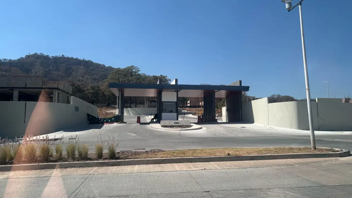 Terreno en venta en Los Robles, Zapopan — foto 1 de 25